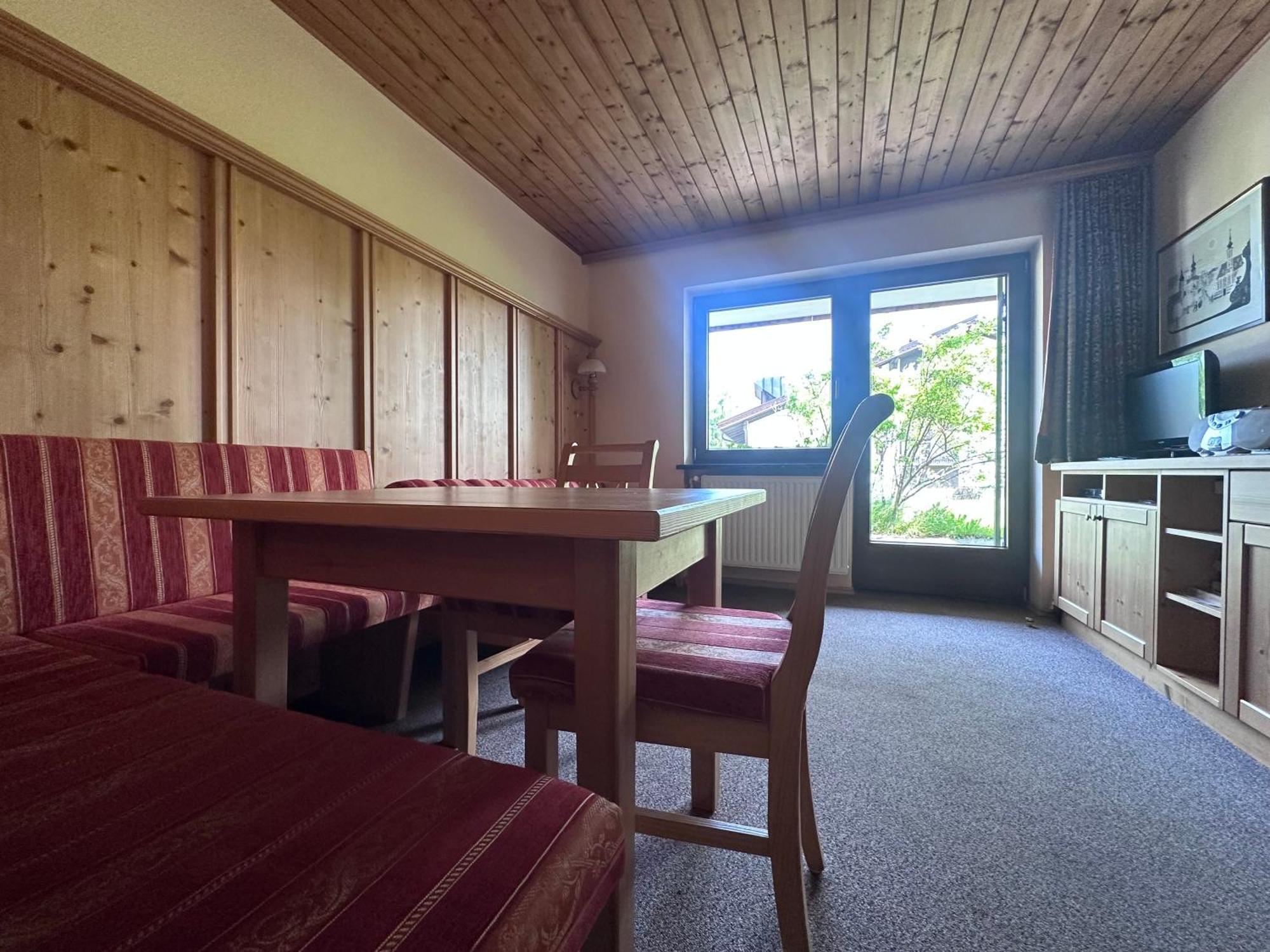 Apartament Josi